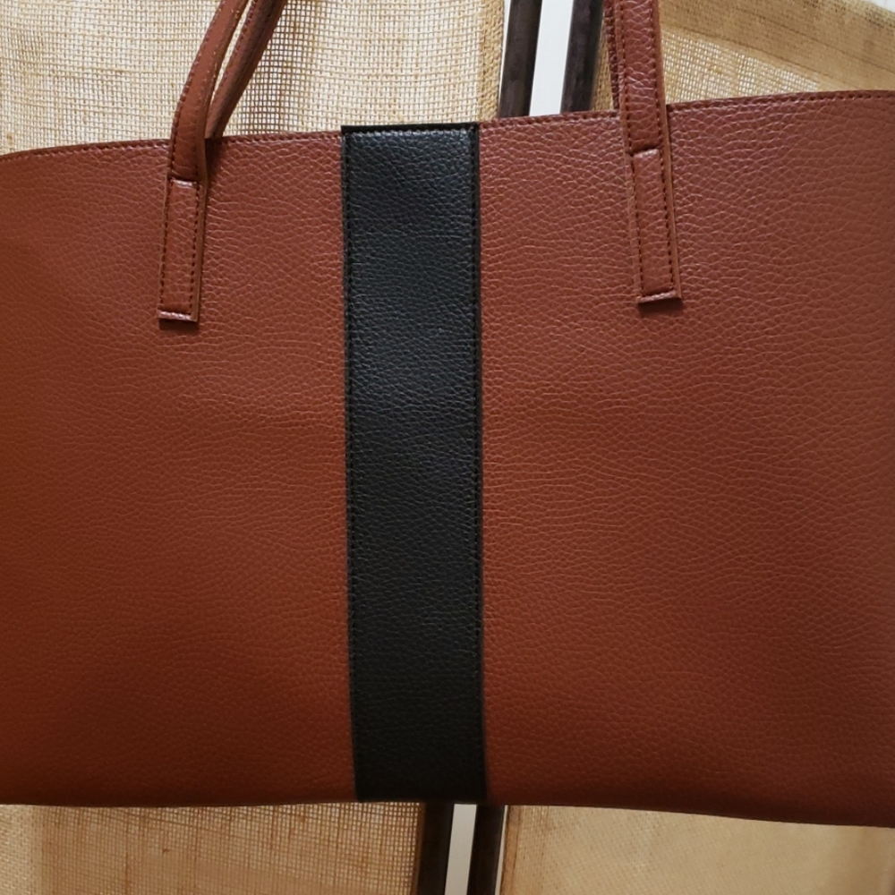 Vince Camuto Brown Leather Sleeve Bag Beautiful